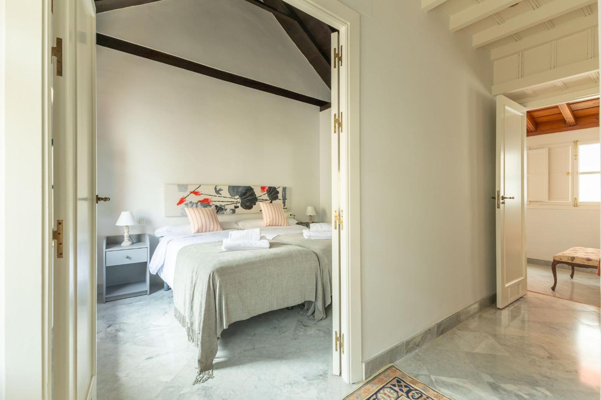 Villa Romana Kindly Apartment Севилья Экстерьер фото