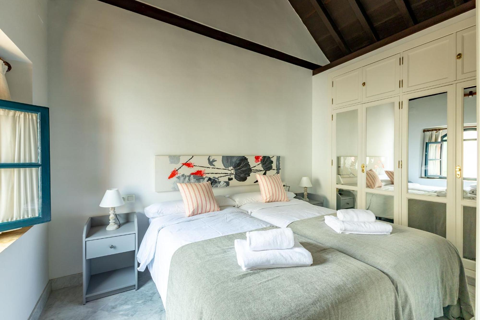 Villa Romana Kindly Apartment Севилья Экстерьер фото